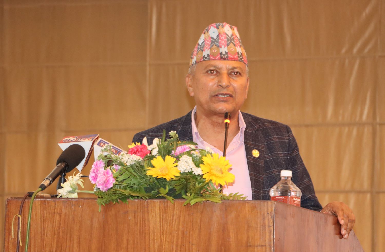 बिग्रेकालाई नियन्त्रण नगर्ने हो भने सहकारी ठिक ठाउँमा आउँदैन: मन्त्री अधिकारी